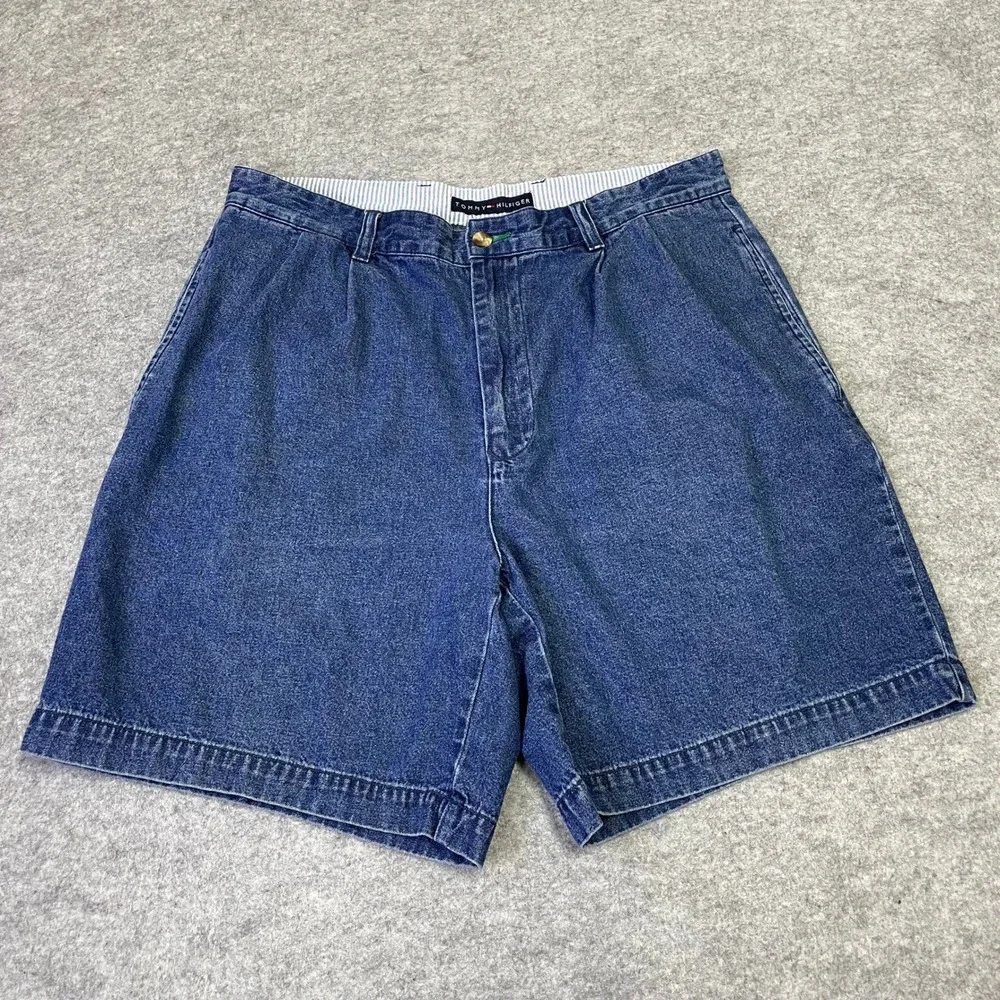 Vintage Tommy Hilfiger 90s Pleated Denim Shorts Mens 32 Blue Crest Logo